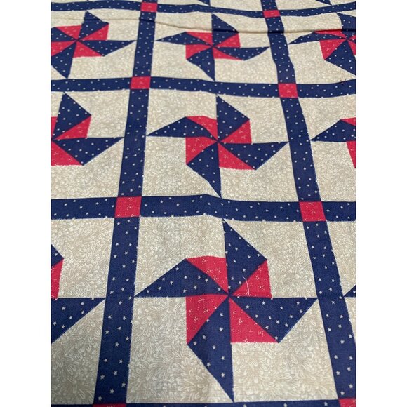 Vintage Quilting Cotton Fabric 1/2 Yard Pinwheel Pattern Red & Blue on Beige - Picture 4 of 5